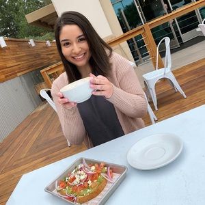 Meet your Posher, Bailey